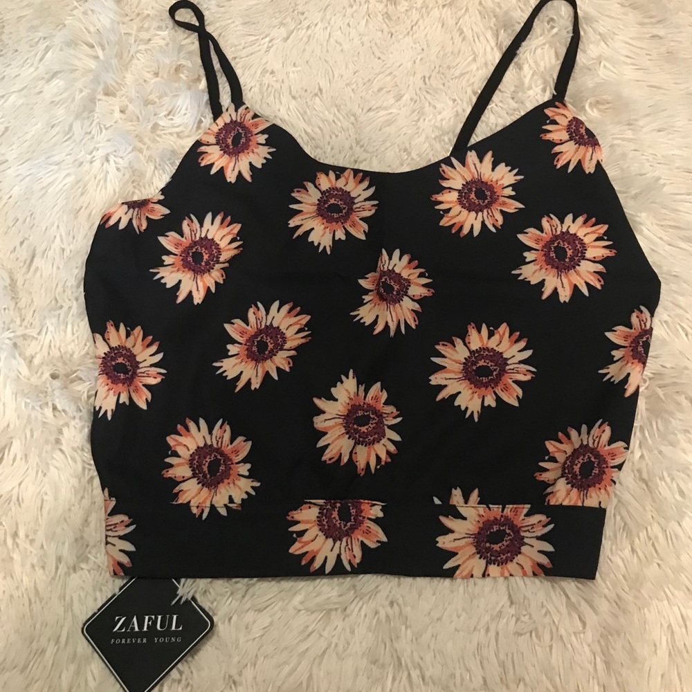 Brand New crop top and Never Worn! - Picture 1 of 3